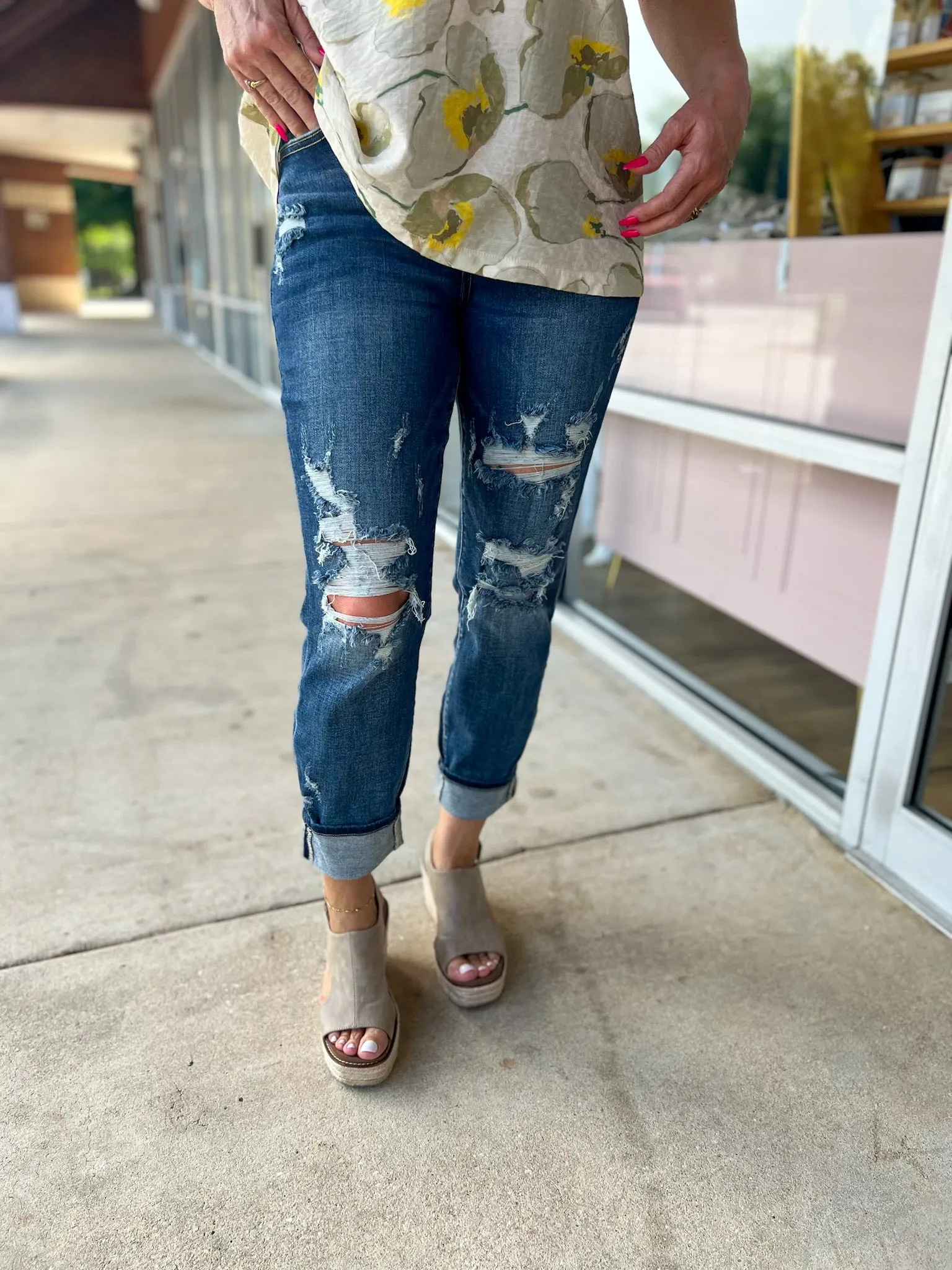 Judy Blue Mid Rise Cuffed Destroyed Boyfriend Jeans