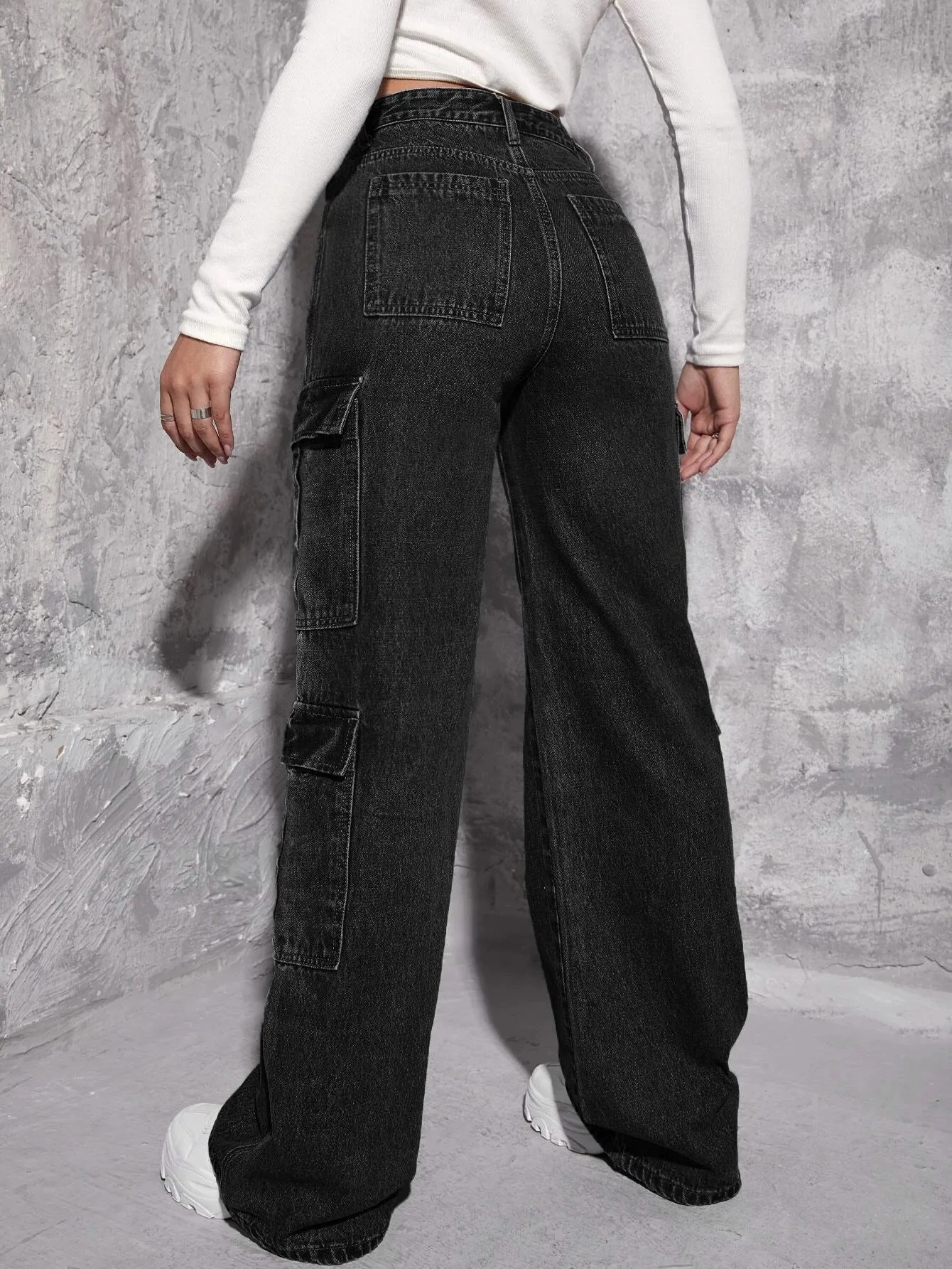 Plain Long Flap Pocket Cargo Jeans