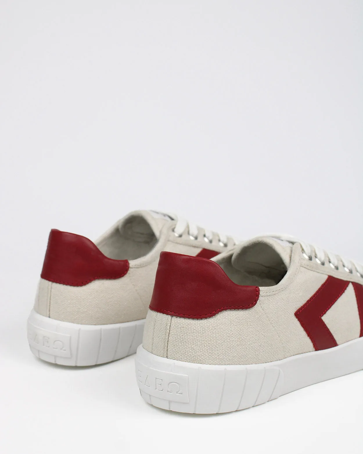 The Helios Beige/Red