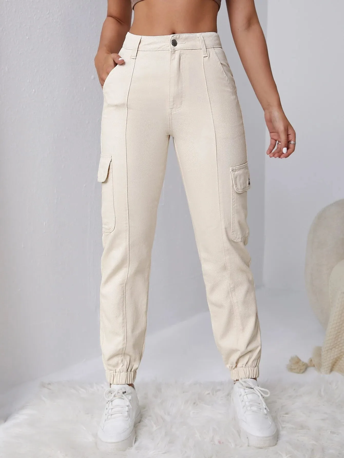 Trendy Flap Pocket Side Cargo Jeans