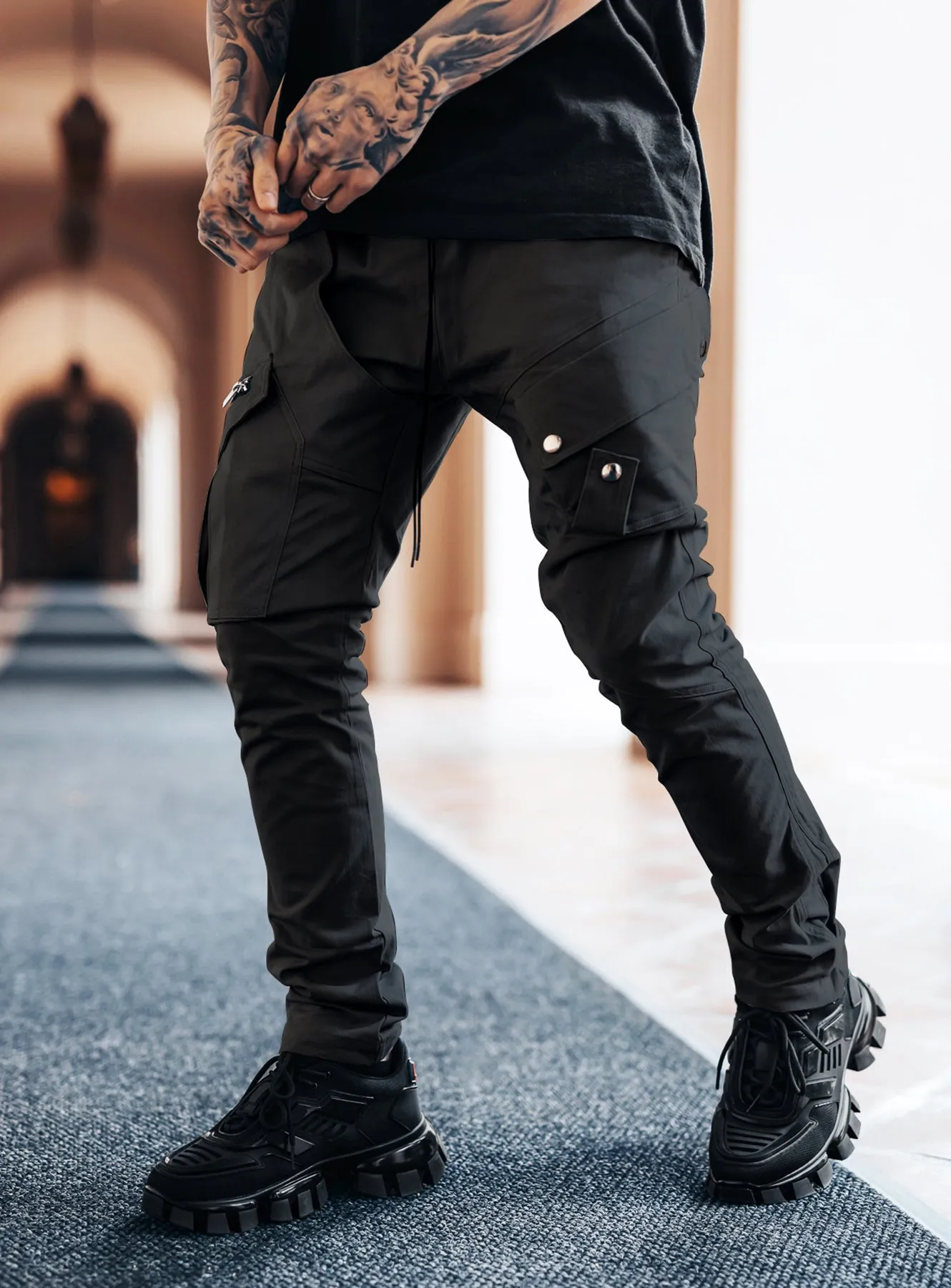 Utility Cargo Pants V11 in Black